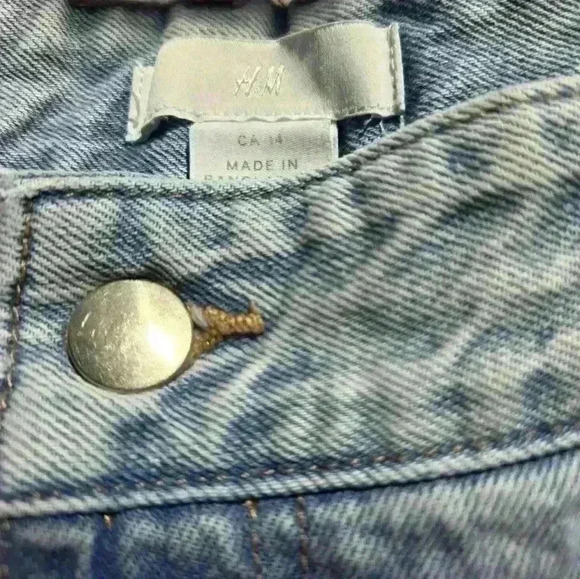 H&M Jeans Women's Size 14 High Waist Relaxed fit Faded Wash Tapered Leg - Picture 8 of 8